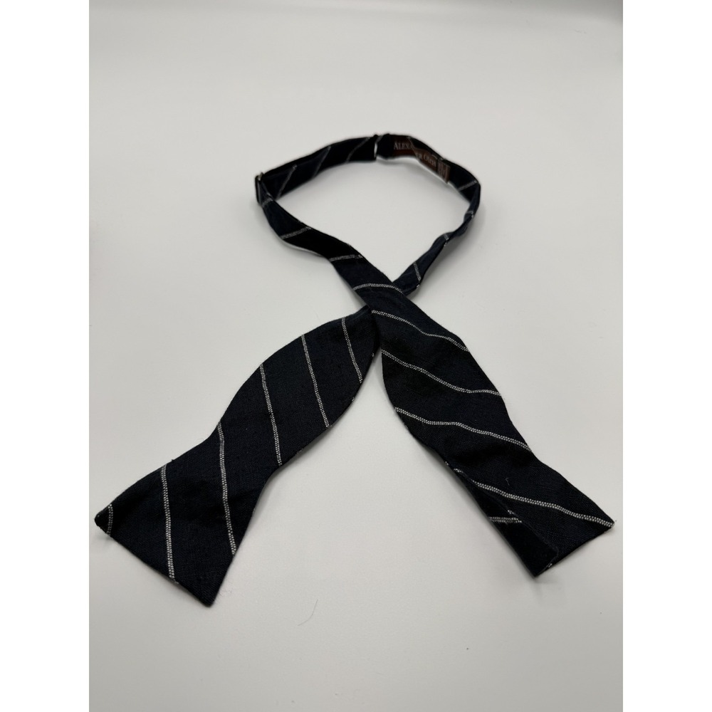 Alexander Olch New York English Linen Striped Self Tie Bow Tie Navy Pre-owned